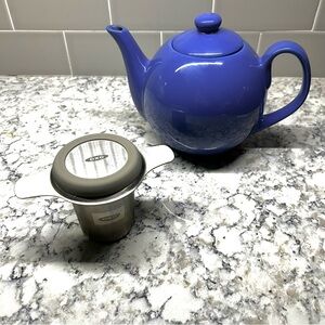 OMNIWARE BLUE TEAPOT WITH OXO INFUSER
